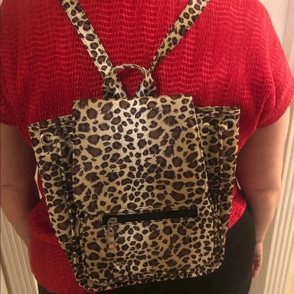 Leopard backpack - Picture 1 of 5